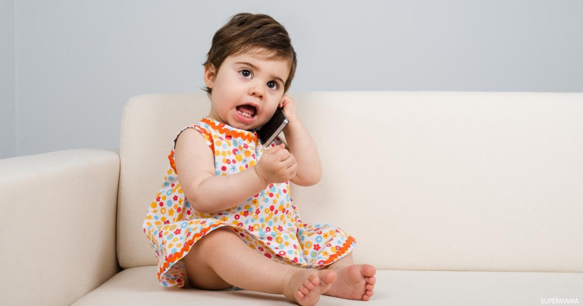 متى يبدأ الطفل الرضيع بالكلام سن الكلام عند الأطفال الذكور