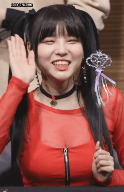 책상위에 올려둔 해시태그 소진