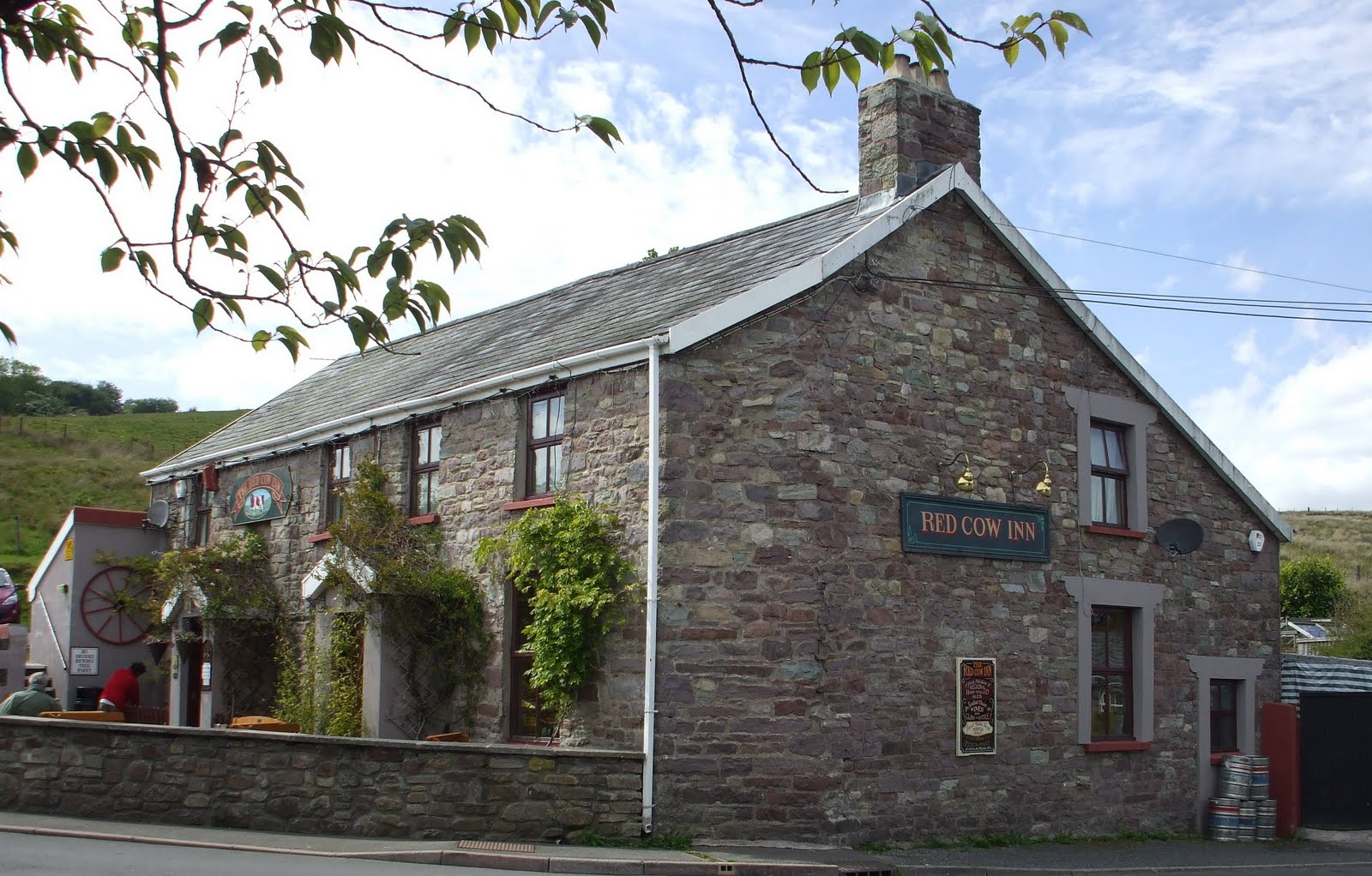 Brew Wales The Red Cow, Pontiscill