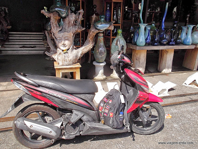 Minha motoca indonésia em Ubud, norte de Bali