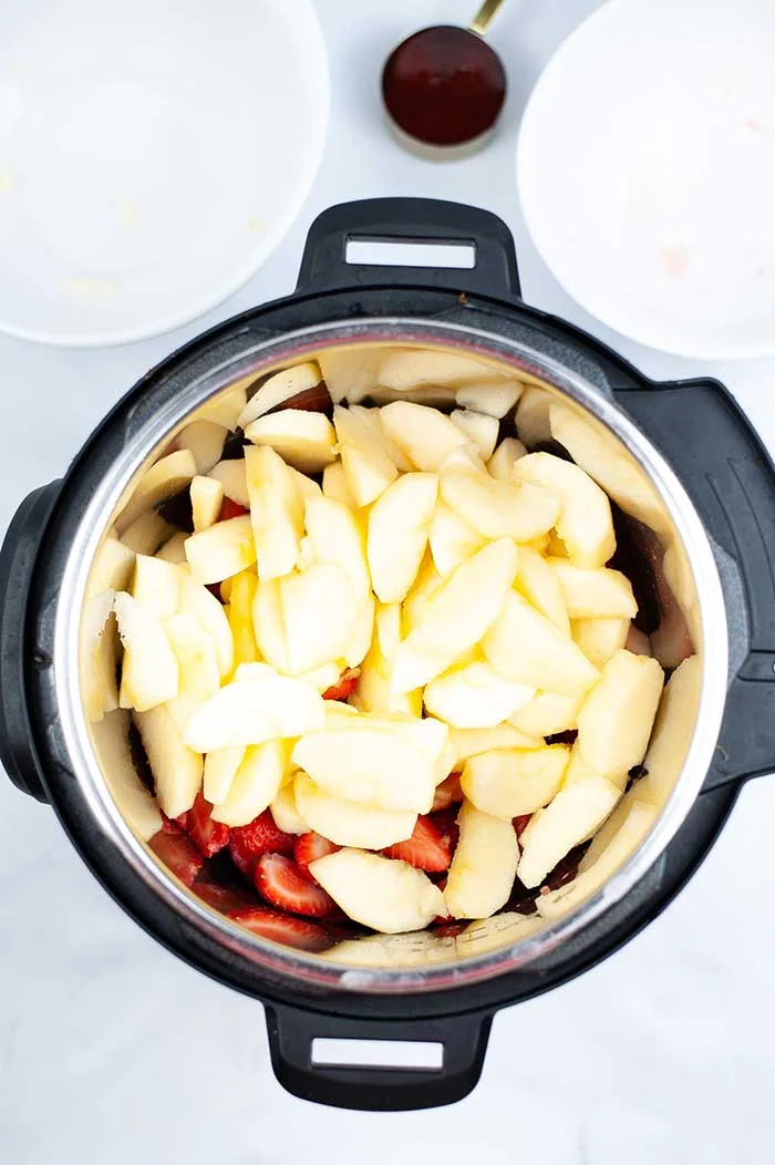 How to Make Strawberry Applesauce in Instant Pot, Crock Pot, or Stove