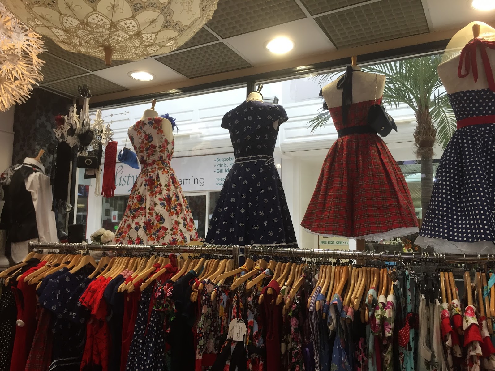 The Powderpuff Room An interview with Gretchen from Bohemian Finds!