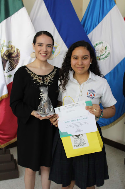 Ganadores de Becas Universitarias del Certamen de Literatura de Nueva Acrópolis Santa Ana, El Salvador