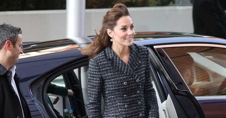 Duchess Kate: Duchess Kate Strikes A Pose During Evelina London ...