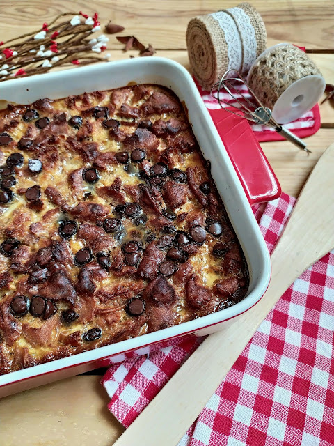 Pudin de pestiños con chocolate y naranja. Receta de aprovechamiento. Repostería de sartén. Dulces fritos. Semana Santa. Pascua. Cuca