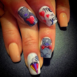 nail teddy professional nailart giving heart
