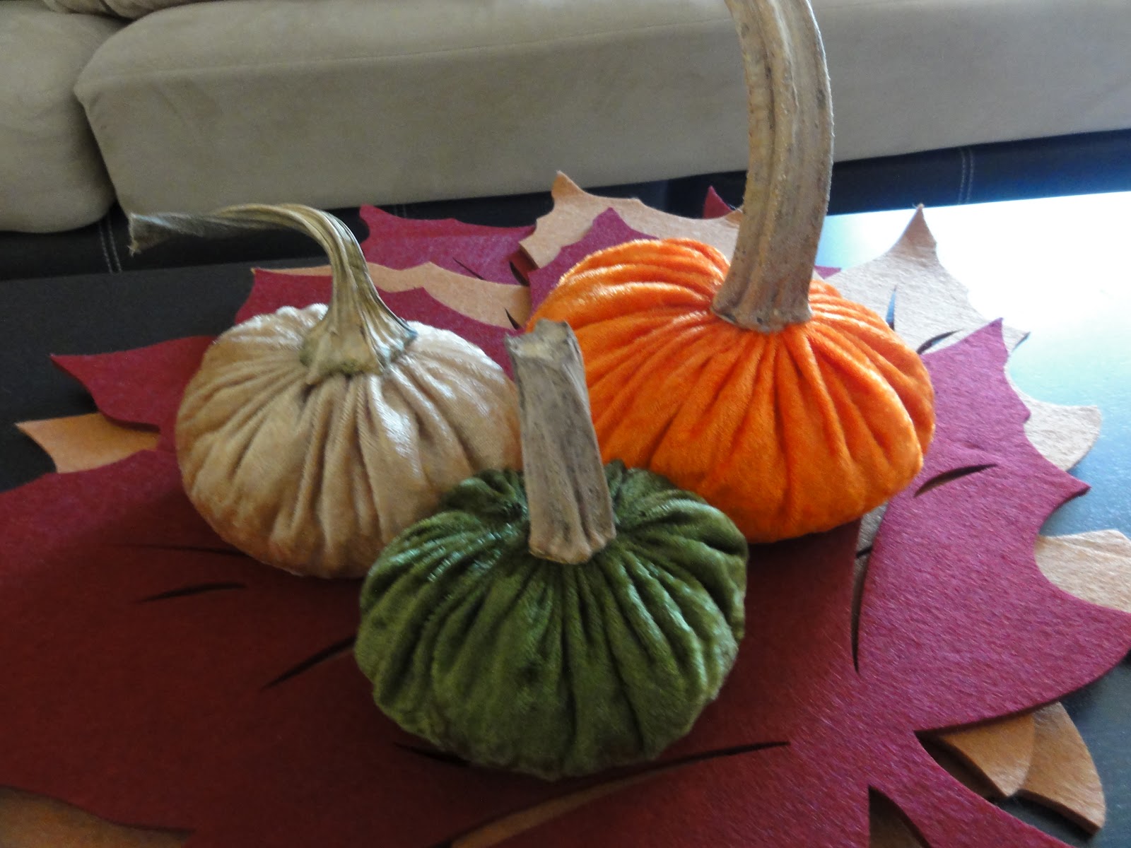 HalfAssed Crafter DIY Spray Painted Pumpkins