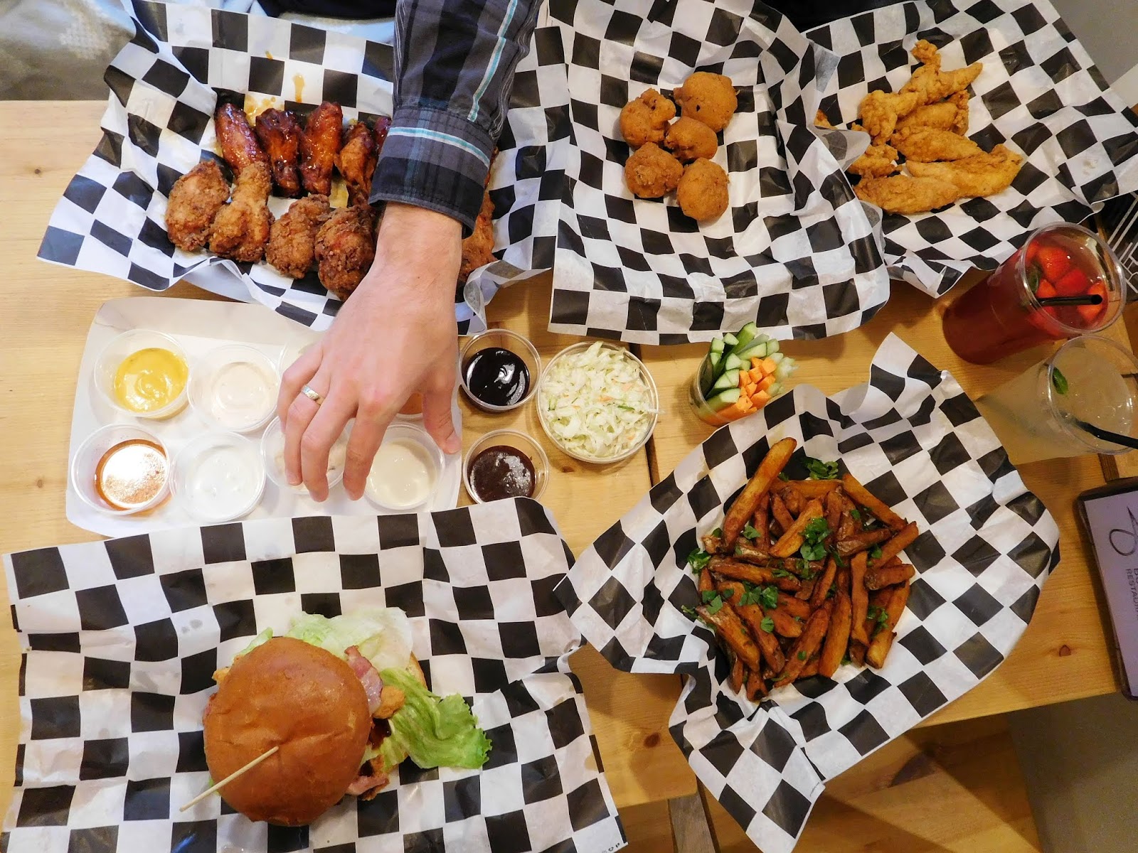 KURA BUFFALO WINGS O kura co za smak!