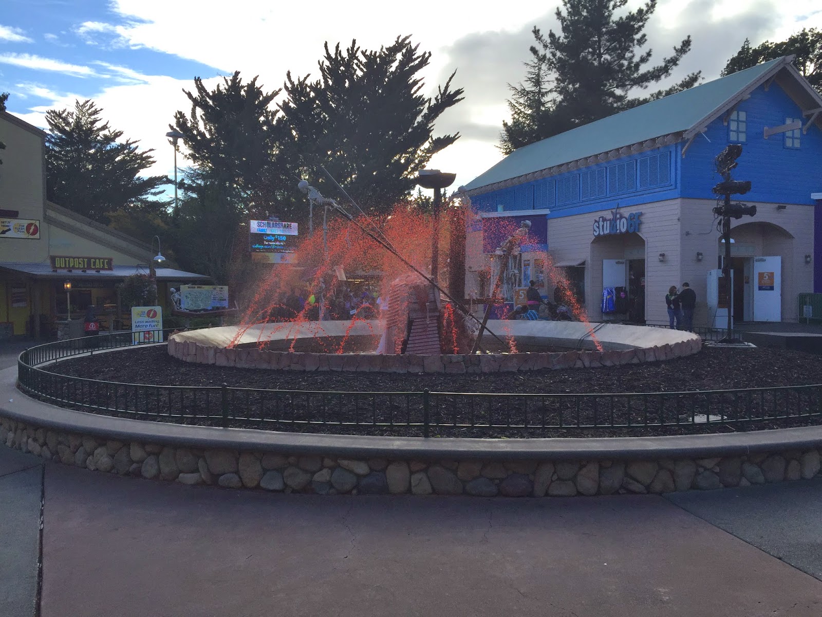Fright Fest 2014 at Six Flags Discovery Kingdom Full Review with