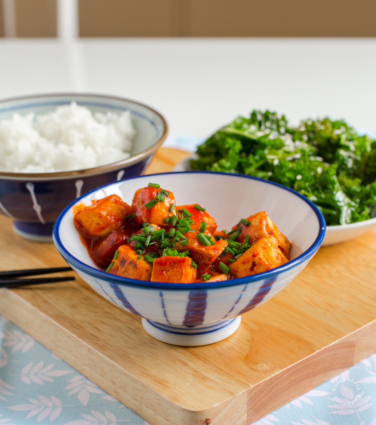 Spicy Korean Ketchup Tofu Tulinen korealainen ketsuppitofu