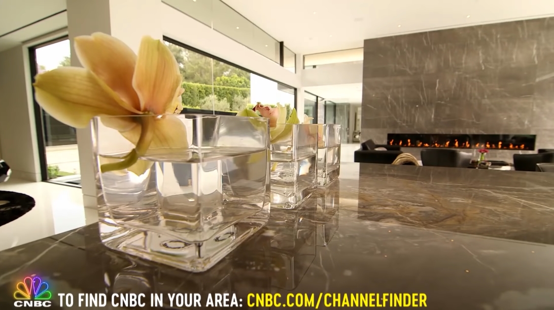 66 Interior Design Photos vs. Michael Jordan's Chicago & Bel Air Mega-Mansions Tour | Secret Lives of The Super Rich
