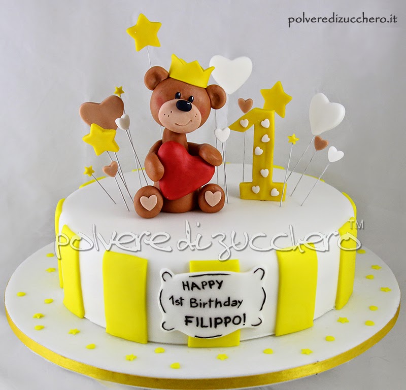 torta orsetto con corocina in bianco e giallo per il 1° compleanno di un bimbo