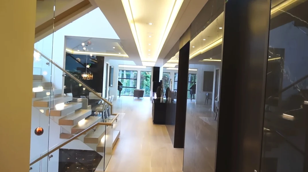 58 Interior Design Photos vs. 1050 King Georges Way, West Vancouver, BC Ultra Luxury Modern Mansion Tour