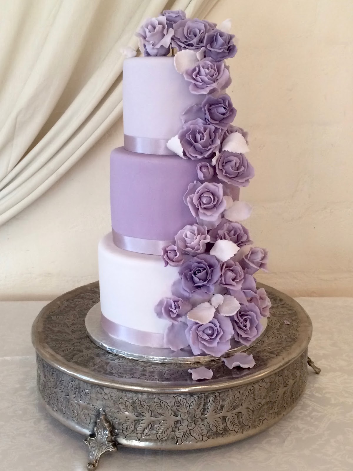 White And Purple Rose Wedding Cake White And Purple Rose Wedding Cake
