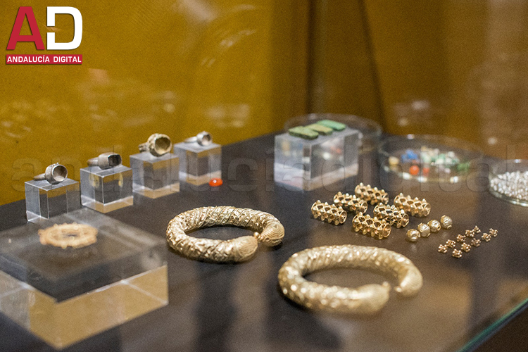 El tesororillo Baena, con 623 piezas joyería andalusí, es de mejores hallados en Córdoba ~ Baena Digital