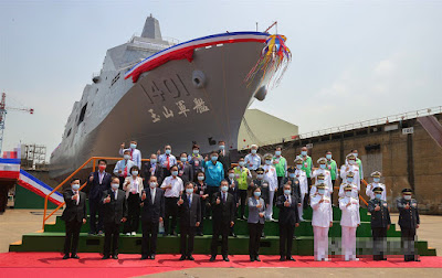 Taiwan luncurkan Kapal pendarat amfibi kelas 10.000 ton