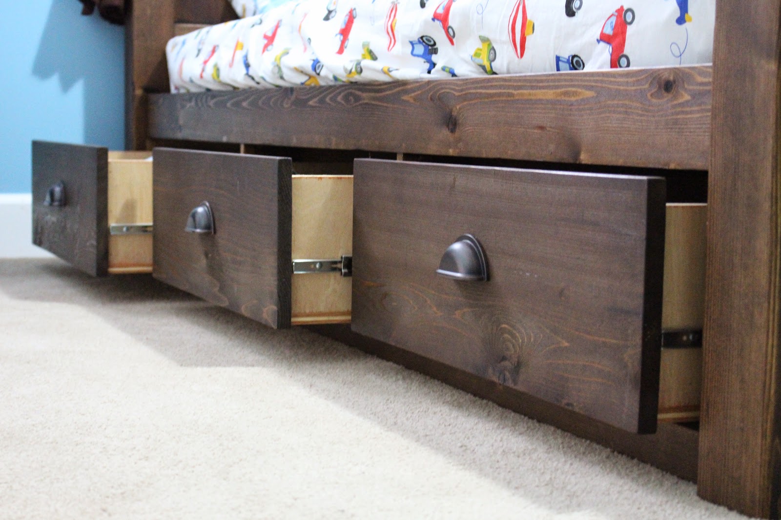 Silvs Custom Creations Custom Kids Bed with Six Drawers