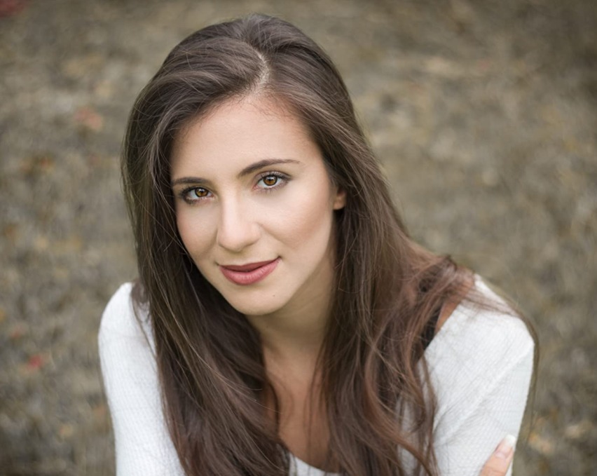 Eliana Ghen Age Birthday Wiki Family Bio Facts And Much More Filmifeed Celebs