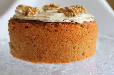 Cake de nueces y buttercream de café