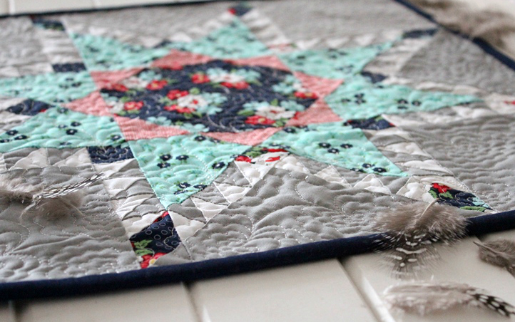 Plume Mini Quilt + Your Free July 2017 Calendar - Threadbare Creations