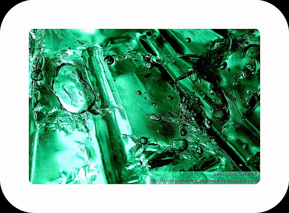 Foto Abstracta 3169 El placer y el dolor que producen tus besos - The pleasure and pain that caused your kisses Foto Abstracta 3169 El placer y el dolor que producen tus besos - The pleasure and pain that caused your kisses