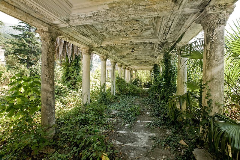 14. Abandoned Train Station, Abkhazia, Georgia - 31 Haunting Images Of Abandoned Places That Will Give You Goose Bumps