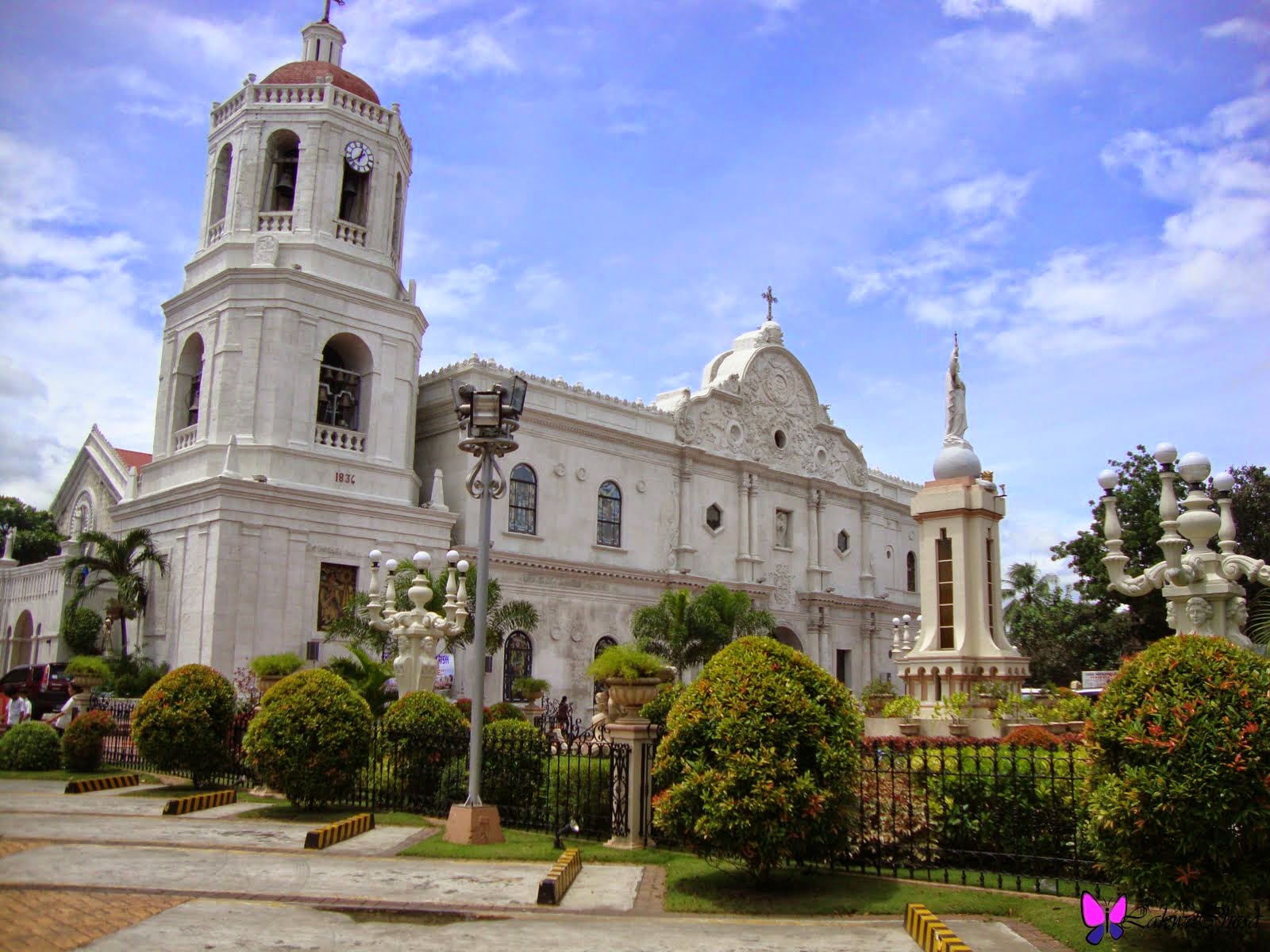 Walking Distance And Et Cetera The Cebu Metropolitan Cathedral
