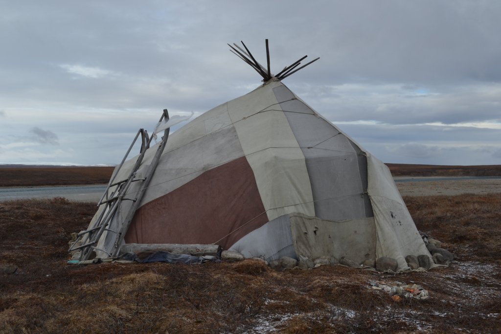 Якутская яранга. Яранга эскимосов. Дома яранга. Дома яранга. Яранга чукотка.