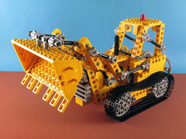 Set LEGO Technic 856 Bulldozer