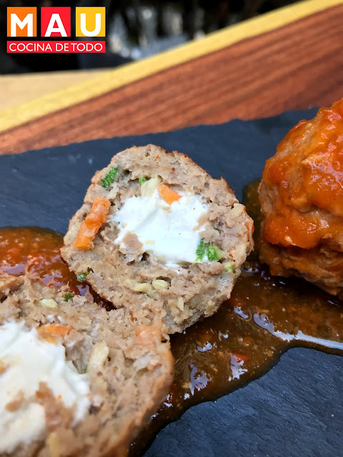 mau cocina de todo albondigas rellenas de queso salsa chipotle enchipotladas receta facil