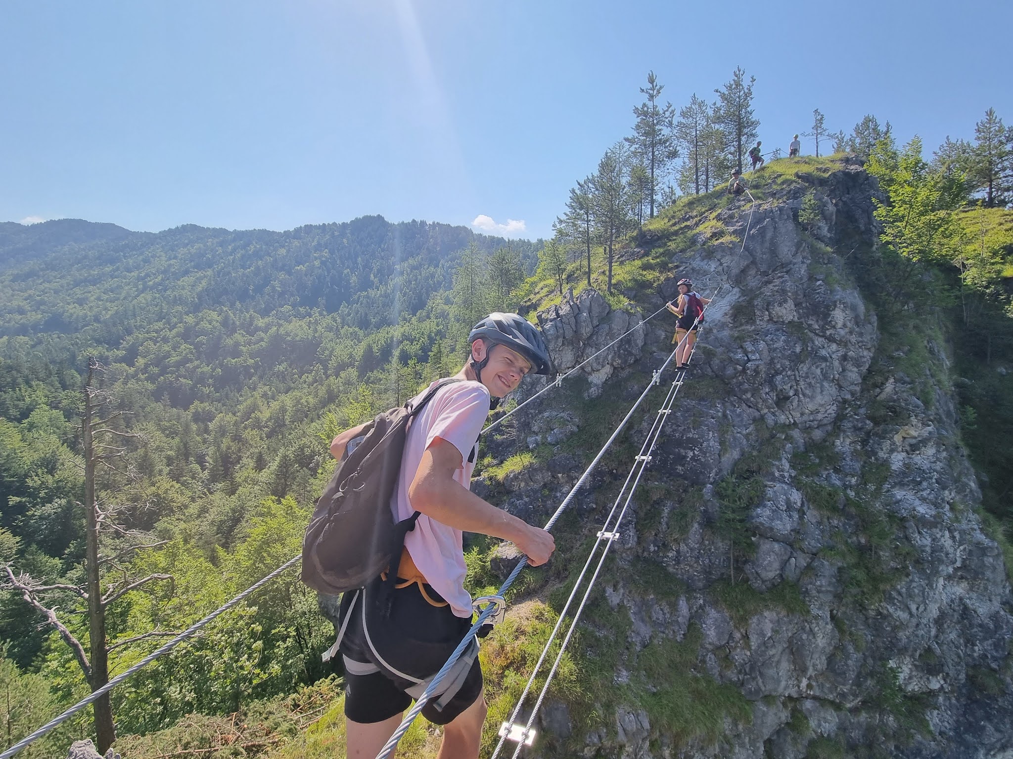Zgornji skupni most obeh ferat.