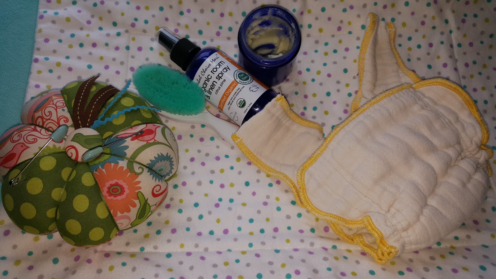 Tiny Drops of Honey...This Mommy's Sweet Life Eco Friendly Basic