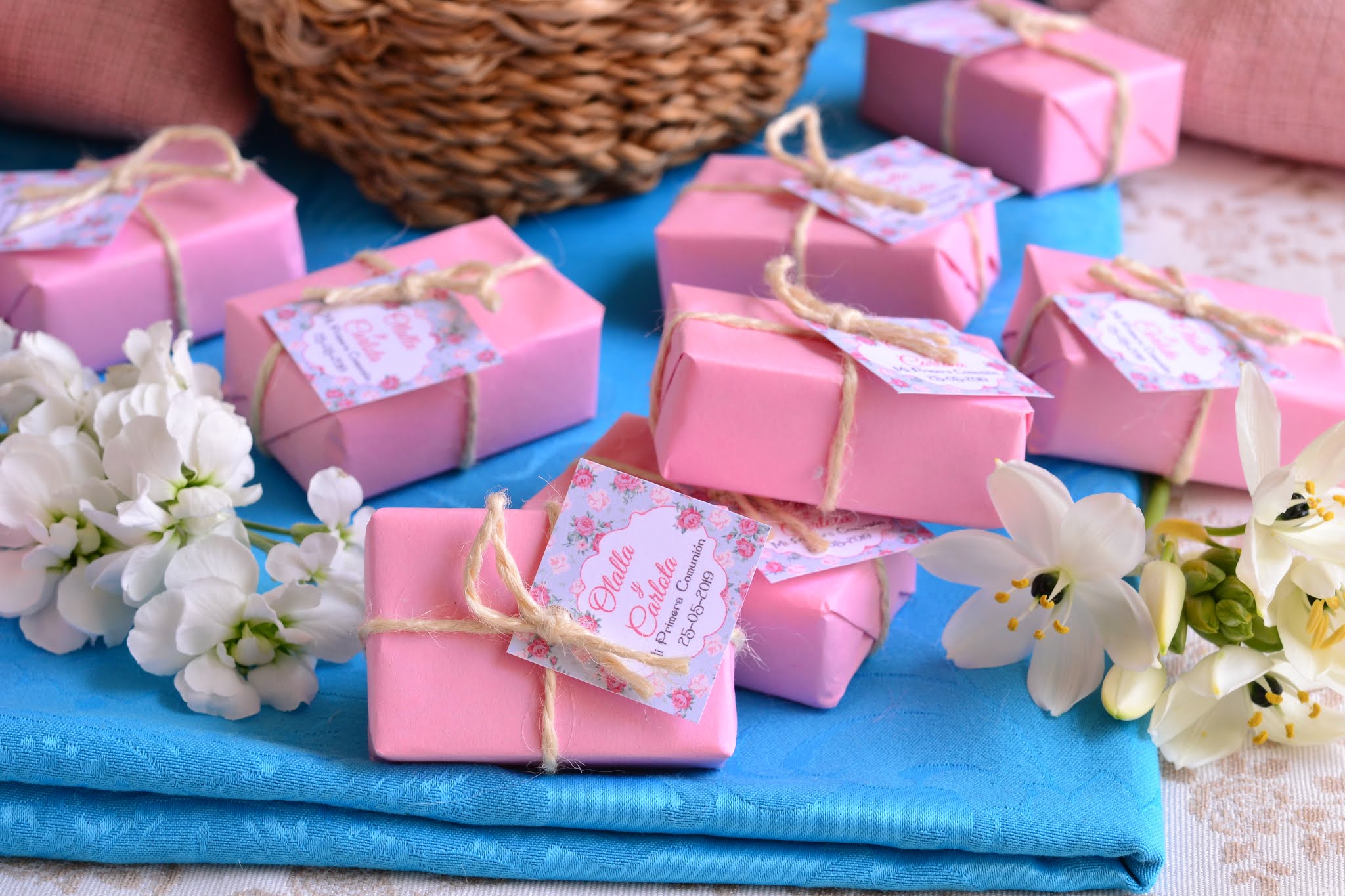 Detalles originales para comunión; jabón y saquitos de olor