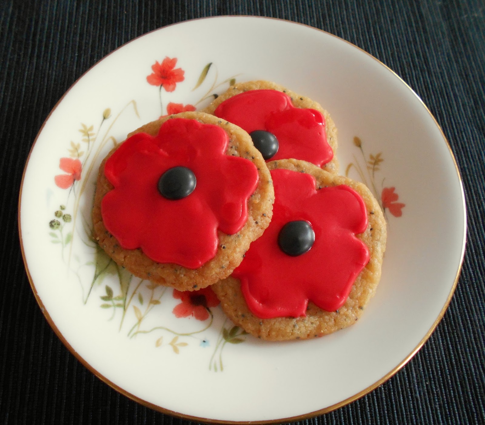 Honey and Poppyseed Poppy Biscuits