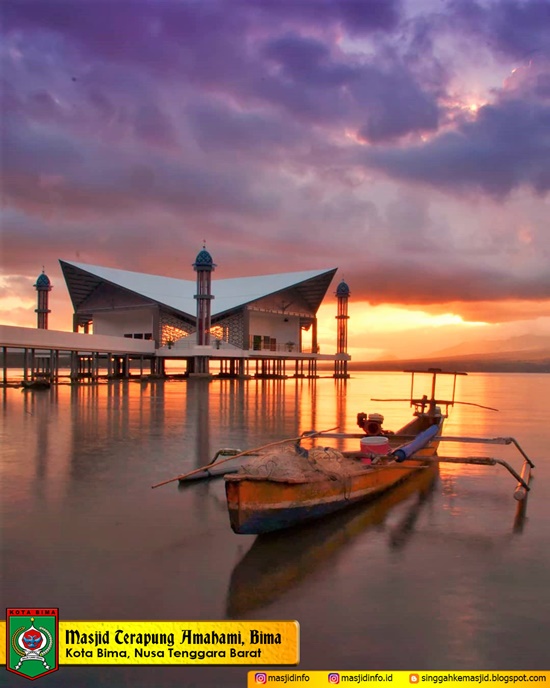 Singgah Ke Masjid: Masjid Terapung Amahami Kota Bima