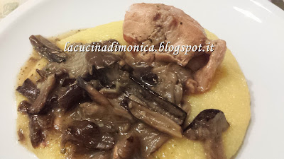 coniglio con funghi chiodini