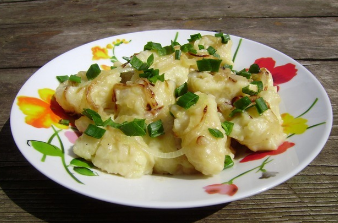 белорусская кухня клецки. белорусские клецки. белорусская кухня клецки. картофельные клецки. картофельные клёцки.