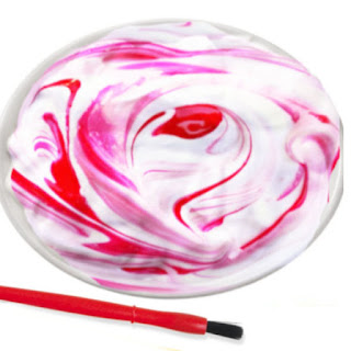 Make an array of arts and crafts using this easy to make candy cane paint.  Kids will love that it smells just like Christmas! #candycane #candycanepaint #candycanecrafts #candycaneartprojectsforkids #christmascrafts #growingajeweledrose #activitiesforkids