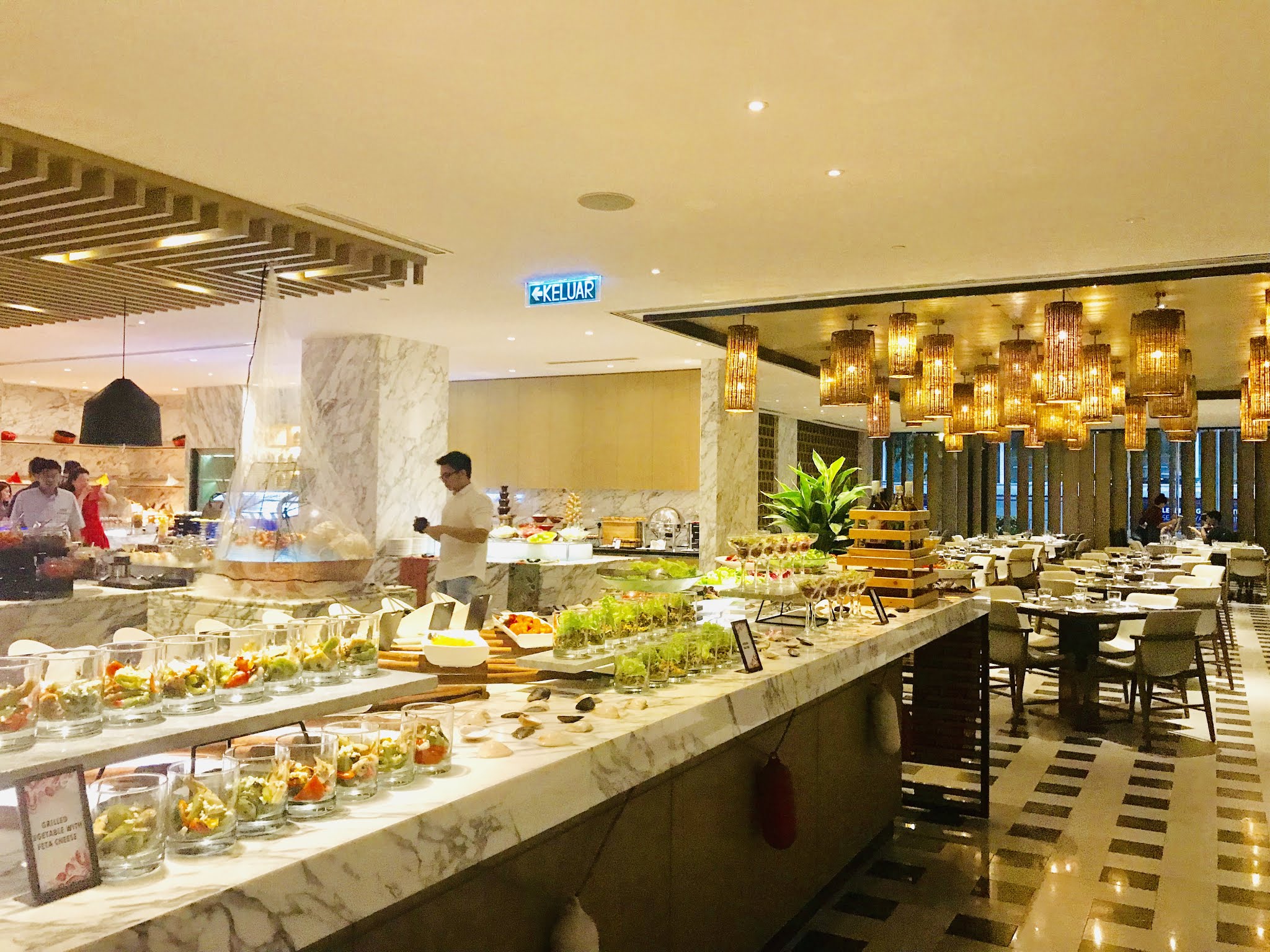Weekend Seafood Buffet at Hilton Hotel Kota Kinabalu Weekend Seafood Buffet at Hilton Hotel Kota Kinabalu