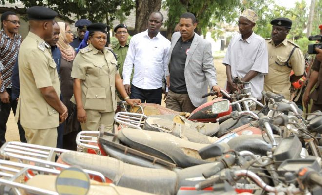 Waziri Mwigulu Aagiza Kuachiwa Pikipiki Zinazoshikiliwa na Jeshi la Polisi