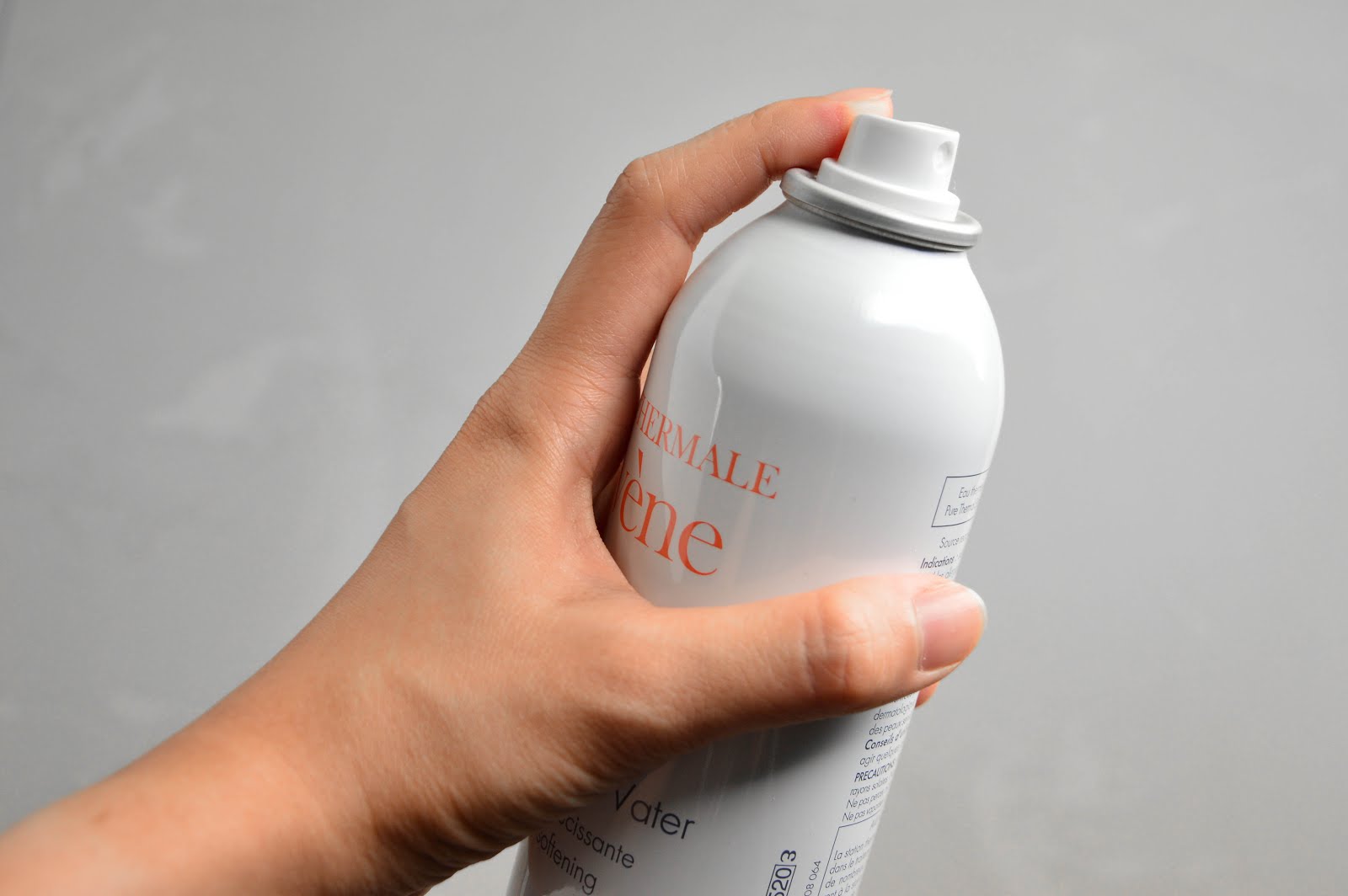 REVIEW Avène Thermal Spring Water Spray Soothing & Softening