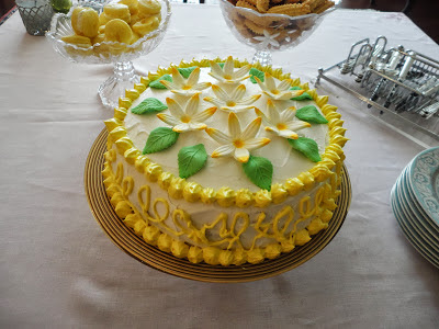 http://nurlumutfakta.blogspot.com/2013/03/limon-cicegi-pasta.html