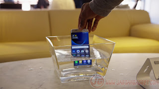 Samsung Galaxy S7 dan S7 Edge waterproof