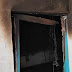 मऊ में चोरों ने घर में चोरी करने के बाद लगाई आग, आभूषण समेत 60 हजार की चोरी