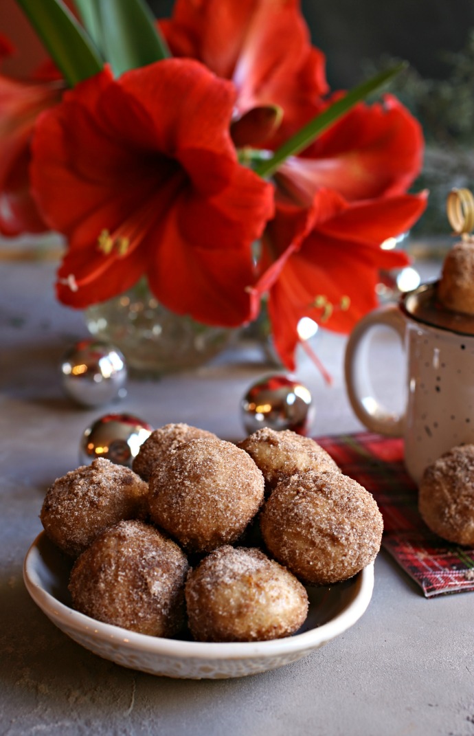 Hungry Couple Baked Gingerbread Doughnut Holes