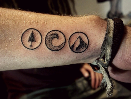 22 Awesome Mountain Tattoos That You Will Love Awesome Tat