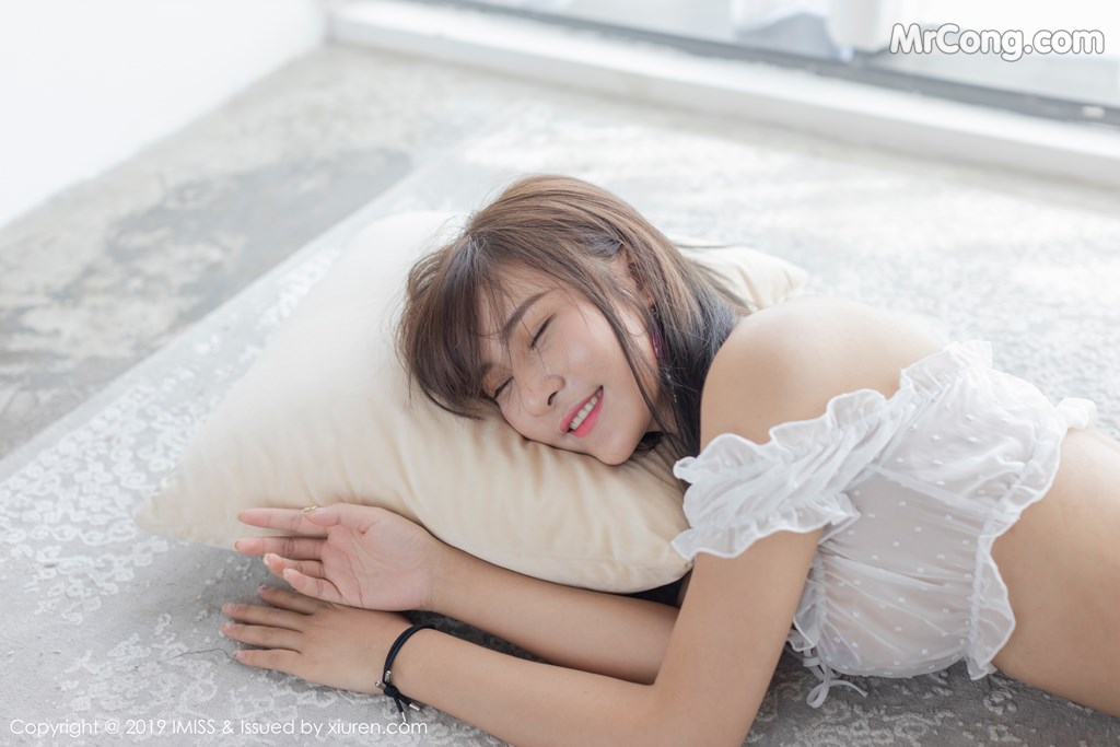 IMISS Vol.339: SOLO- 尹 菲 (39 photos)