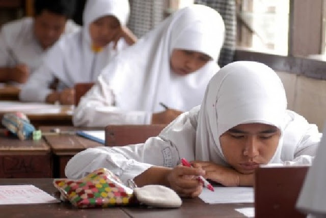 Biaya Sekolah SMA Negri Semakin Tinggi, DPRD Menyesalkan Hal itu Biaya Sekolah SMA Negri Semakin Tinggi, DPRD Menyesalkan Hal itu