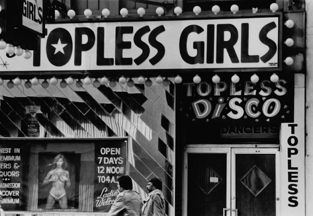 Los sórdidos carteles de Times Square en los años 70 y 80