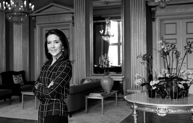 Crown Princess Mary of Denmark gave a special interview to Berlingske newspaper, relating to violence againts women. Diamond, diamond earrings, tiara, baracelet, jewelry